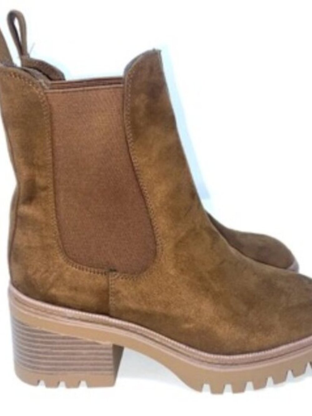 Bamboo Affirm-01 Faux Suede Chelsea Women's Boot Brown Size 6